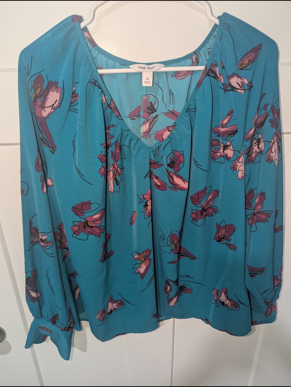 Nine West Teal Floral V-Neck Blouse with Pink Accents